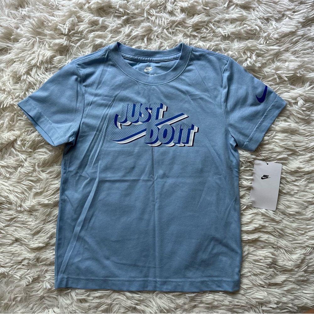 Nike Tees Bundle Of Two New With Tags Size 7 - Picture 6 of 8